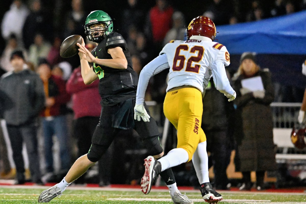 a Central Catholic West Linn 6A Oregon football semifinal November 17 2023 Leon Neuschwander 43